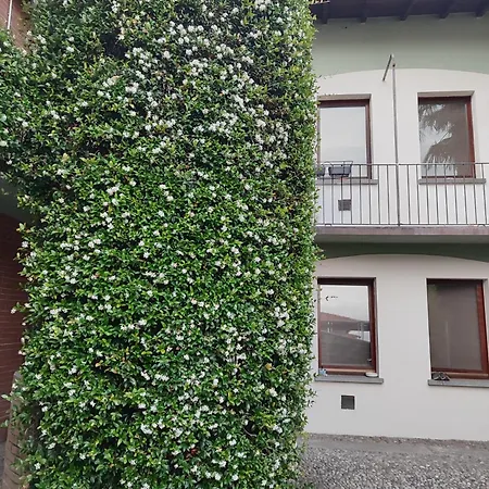 Apartment Casa Il Gelsomino Somma Lombardo